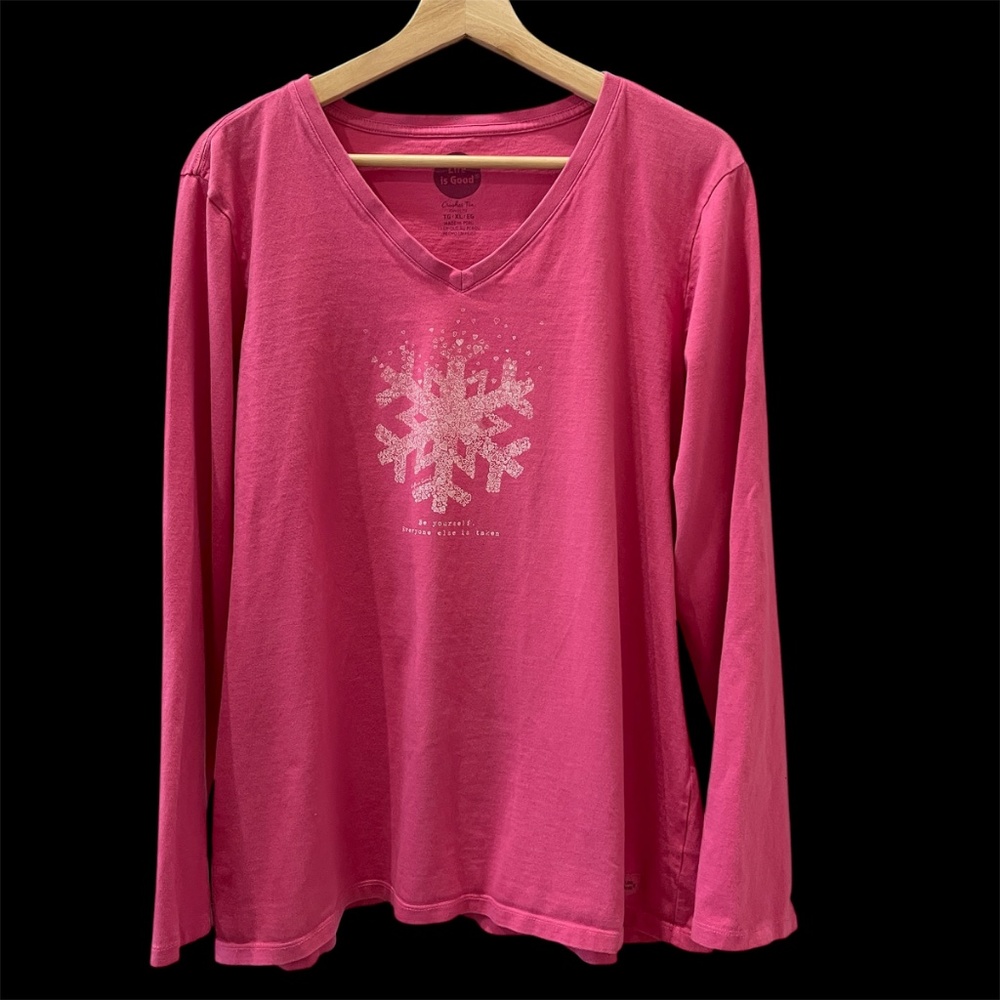 Life Is Good Crusher T-Shirt Hot Pink XL Snowflake Winter *Be Yourself* Holiday